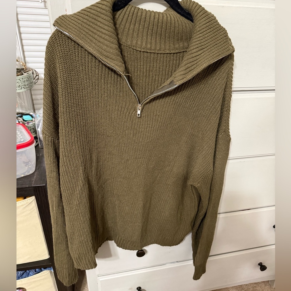 SHEIN Olive Green Women's Zip Up Sweater